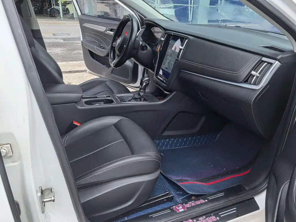 Roewe Roewe i6 Classic — миниатюра 10