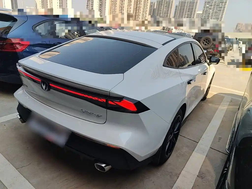 Changan UNI-V — миниатюра 7