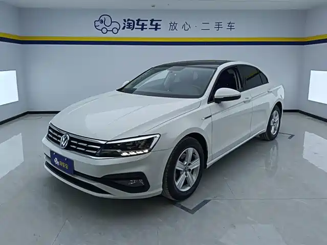 VOLKSWAGEN LINGDU 2021