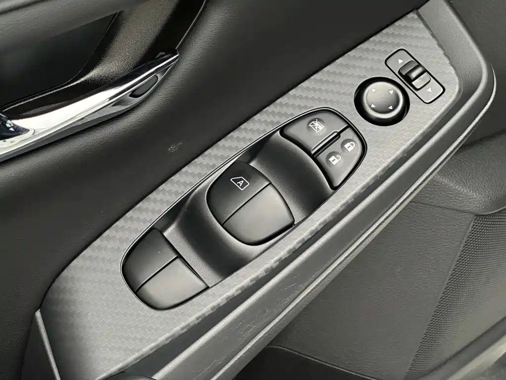 Nissan Sylphy — миниатюра 12