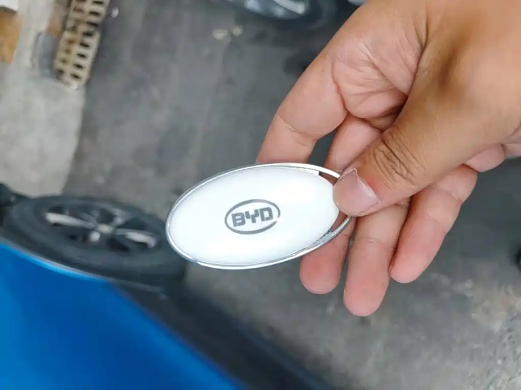 BYD Yuan EV — миниатюра 9