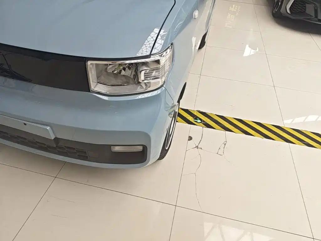 Wuling MINIEV — миниатюра 24