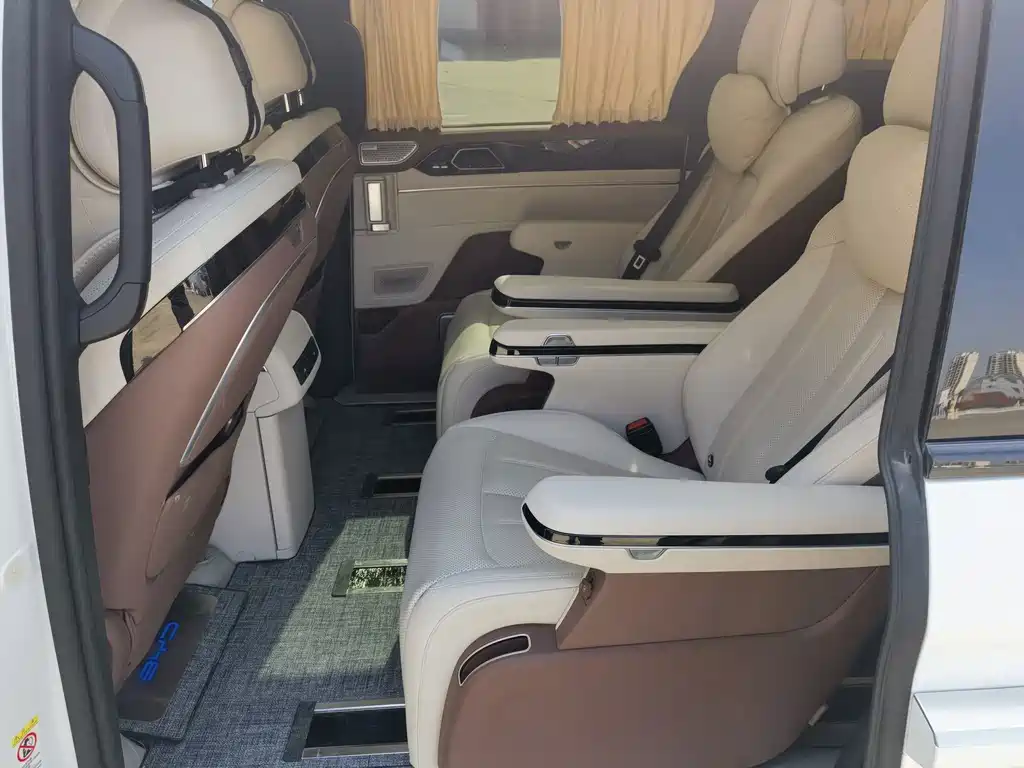 BYD Xia — миниатюра 9