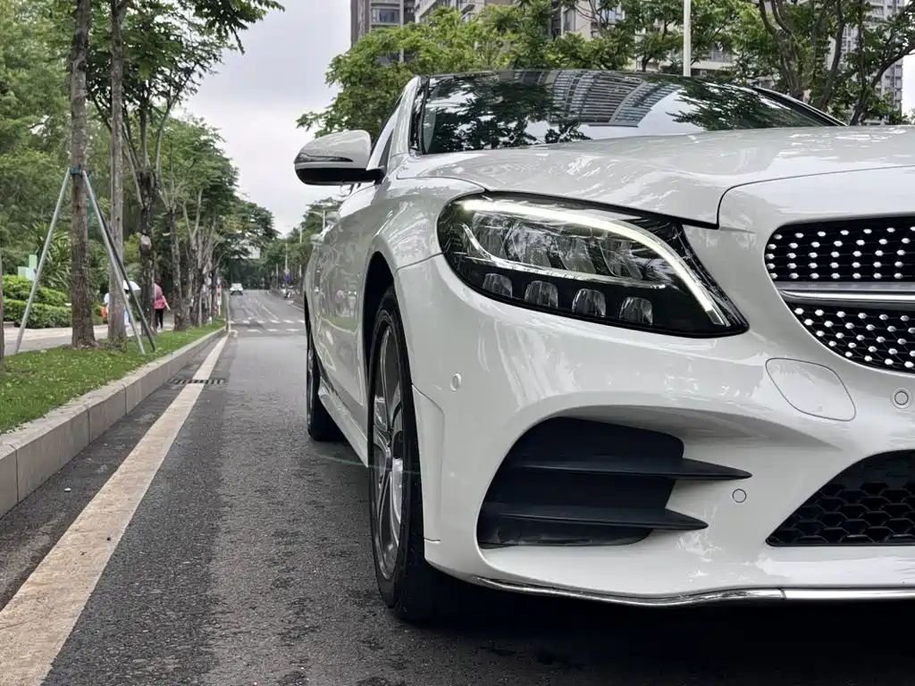 Mercedes-Benz C-Class — миниатюра 4