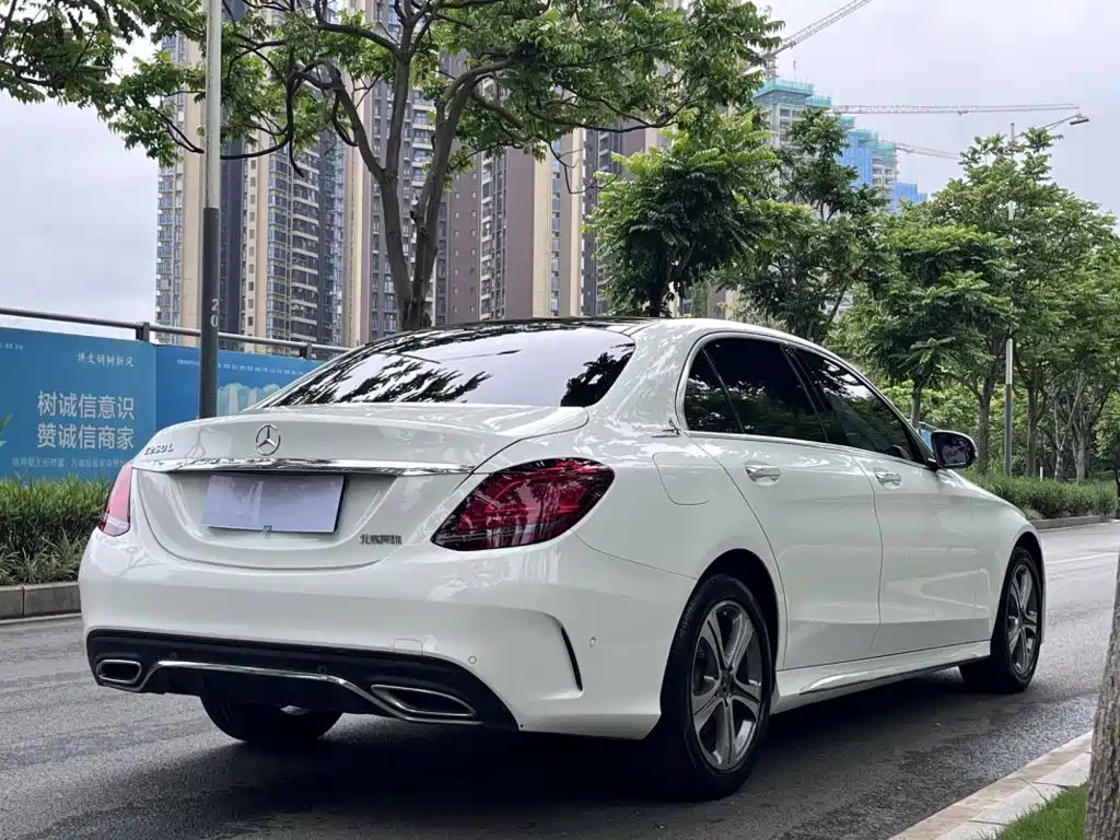 Mercedes-Benz C-Class — миниатюра 7