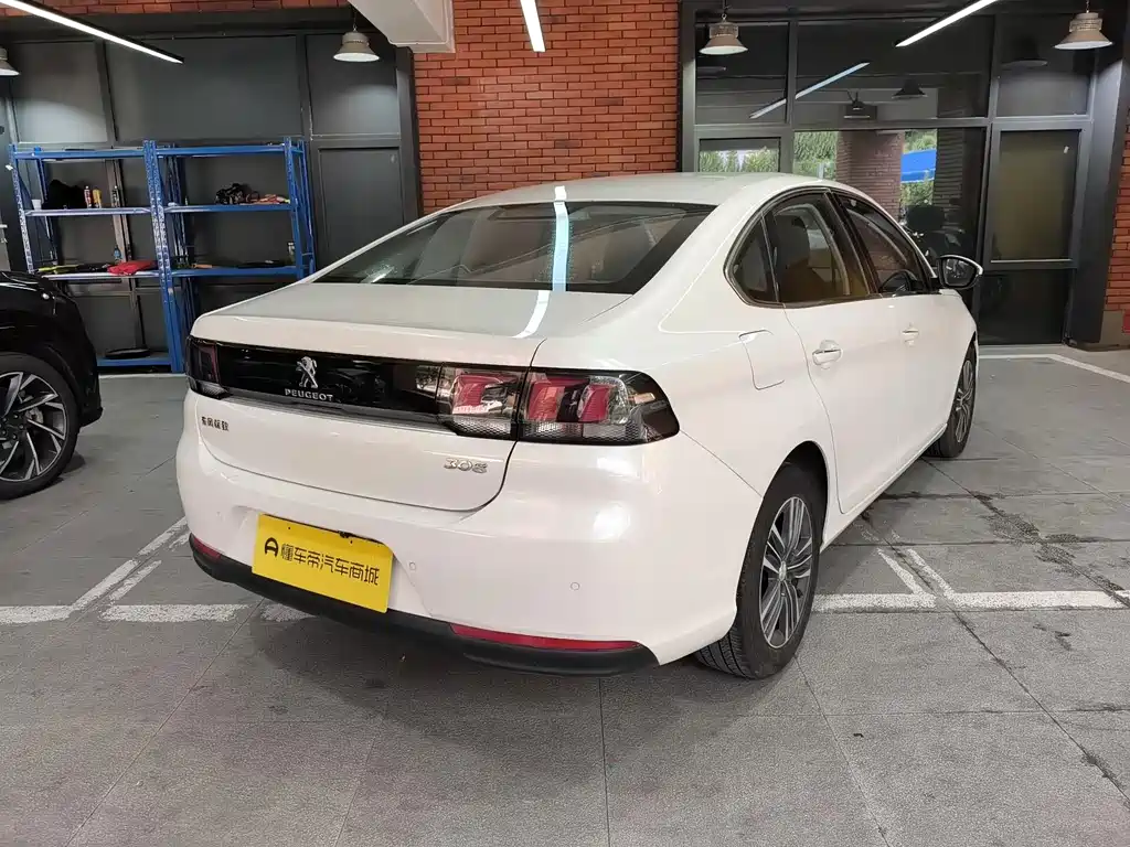 Peugeot 308 — миниатюра 4