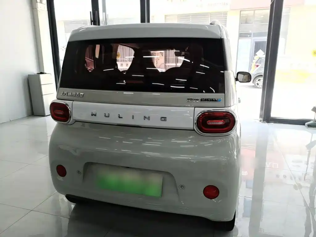 Wuling MINIEV — миниатюра 6