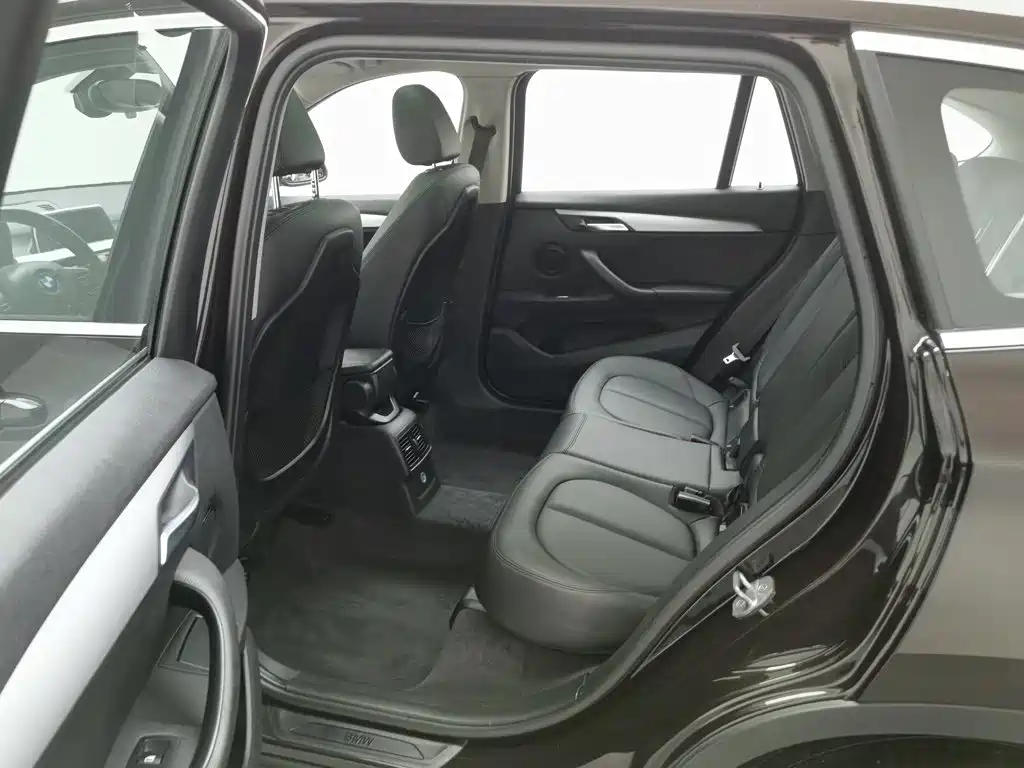 BMW X1 — миниатюра 15