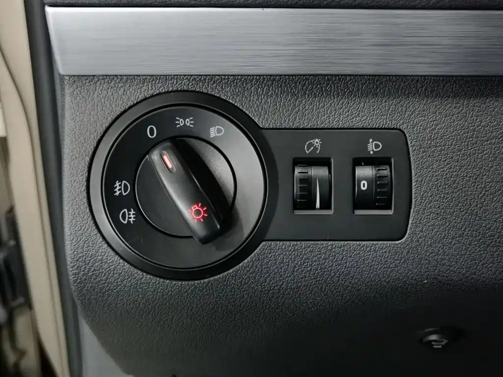 Volkswagen Touran — миниатюра 21