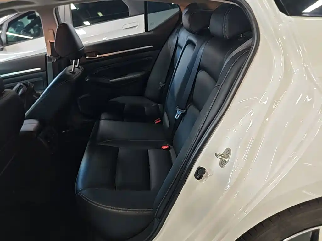 Nissan Teana — миниатюра 17