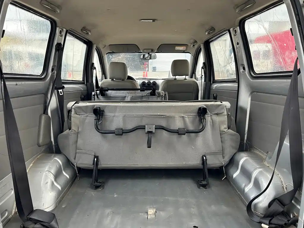 Wuling Hongguang — миниатюра 10