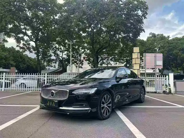 VOLVO S90 2020