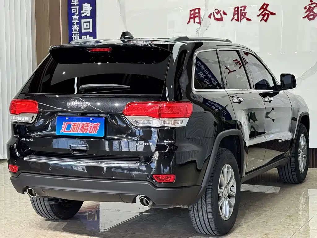 Jeep Grand Cherokee (Import) — миниатюра 4