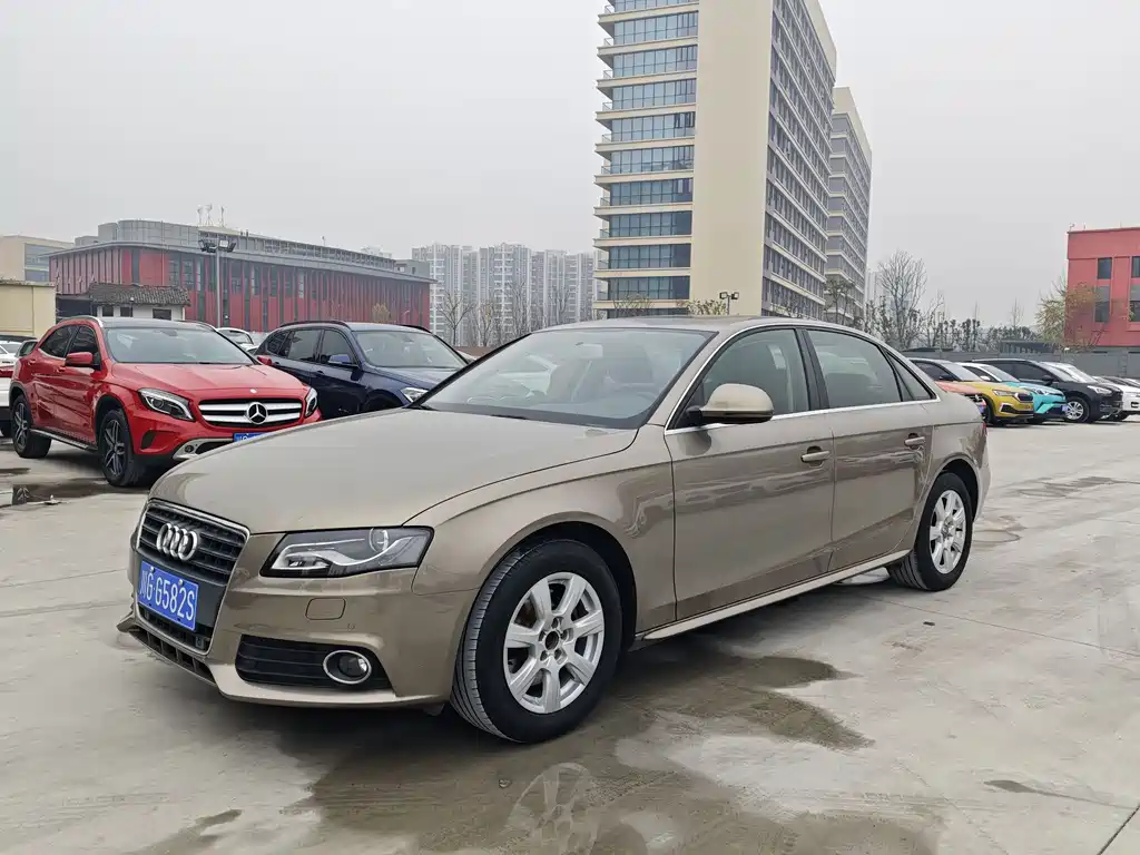 Audi A4L 2011