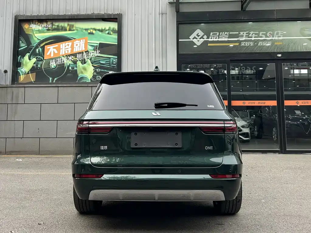 Li Auto Li ONE - фото 9
