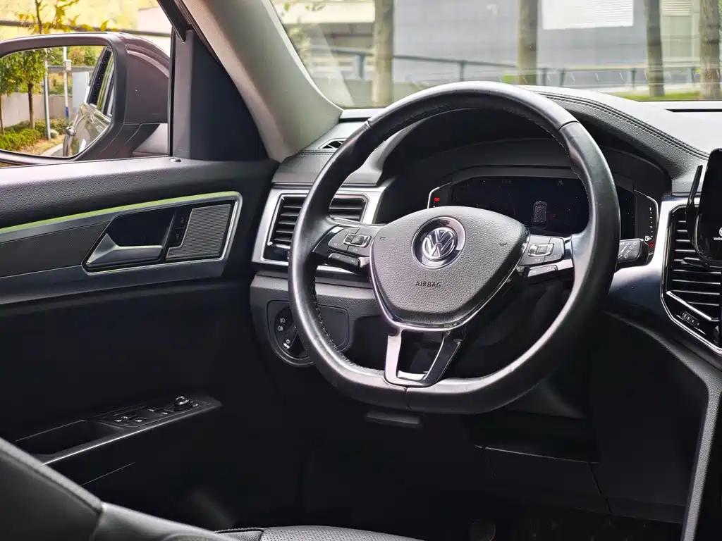 Volkswagen Teramont — миниатюра 10