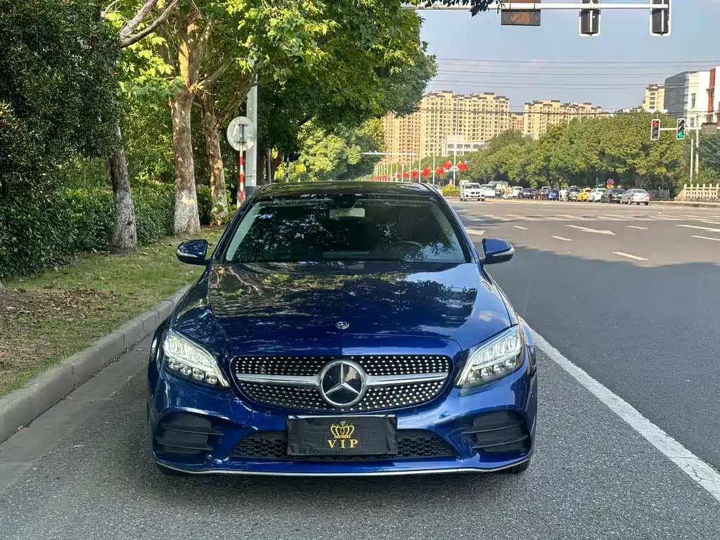 Mercedes-Benz C-Class — миниатюра 2