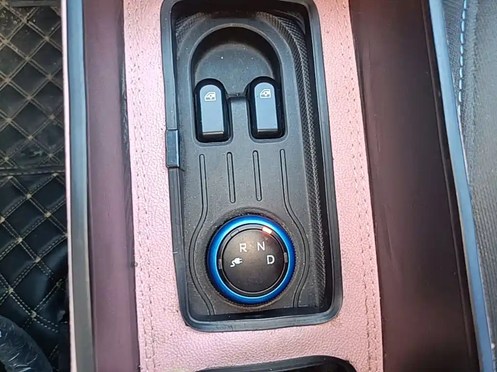 Wuling MINIEV — миниатюра 14