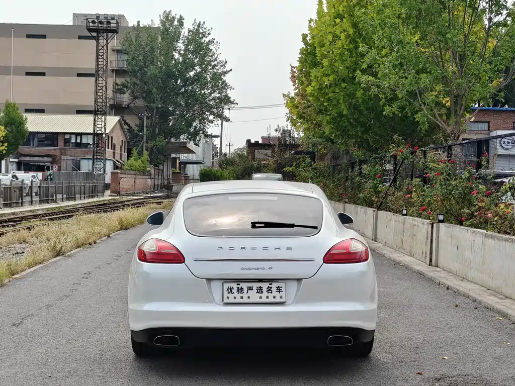 Porsche Panamera — миниатюра 6