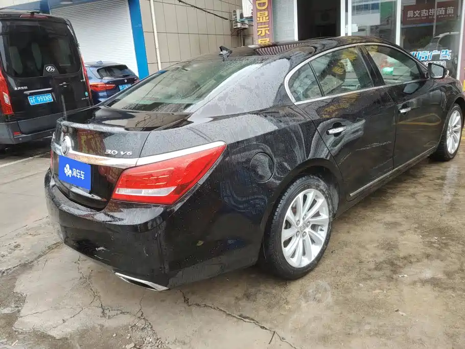 Buick LaCrosse — миниатюра 3