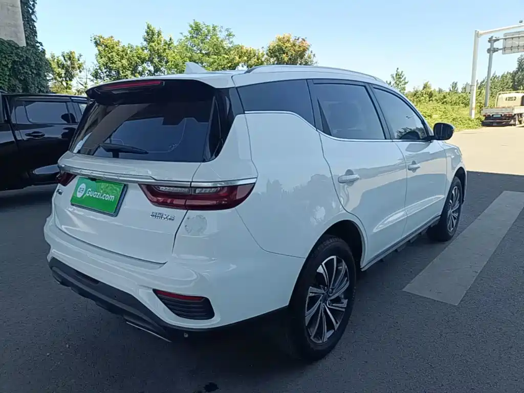 Geely Vision X6 — миниатюра 7