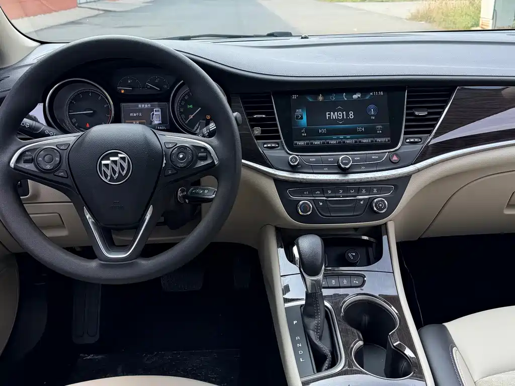 Buick Verano — миниатюра 10