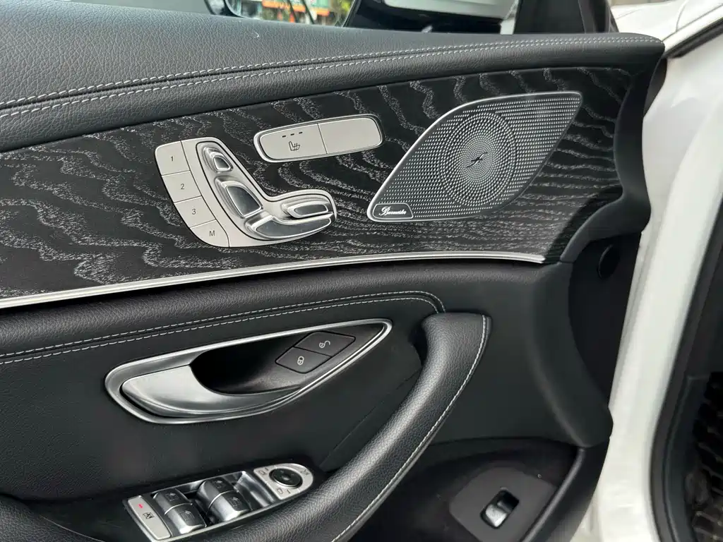 Mercedes-Benz CLS — миниатюра 9