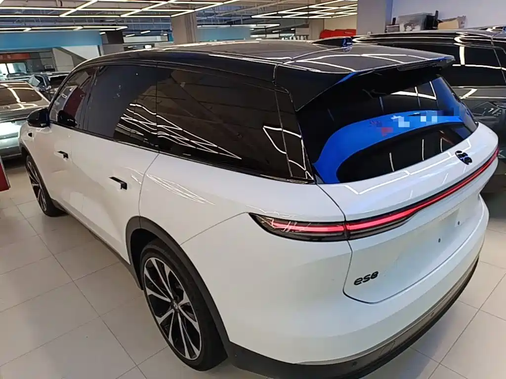 NIO ES8 — миниатюра 5