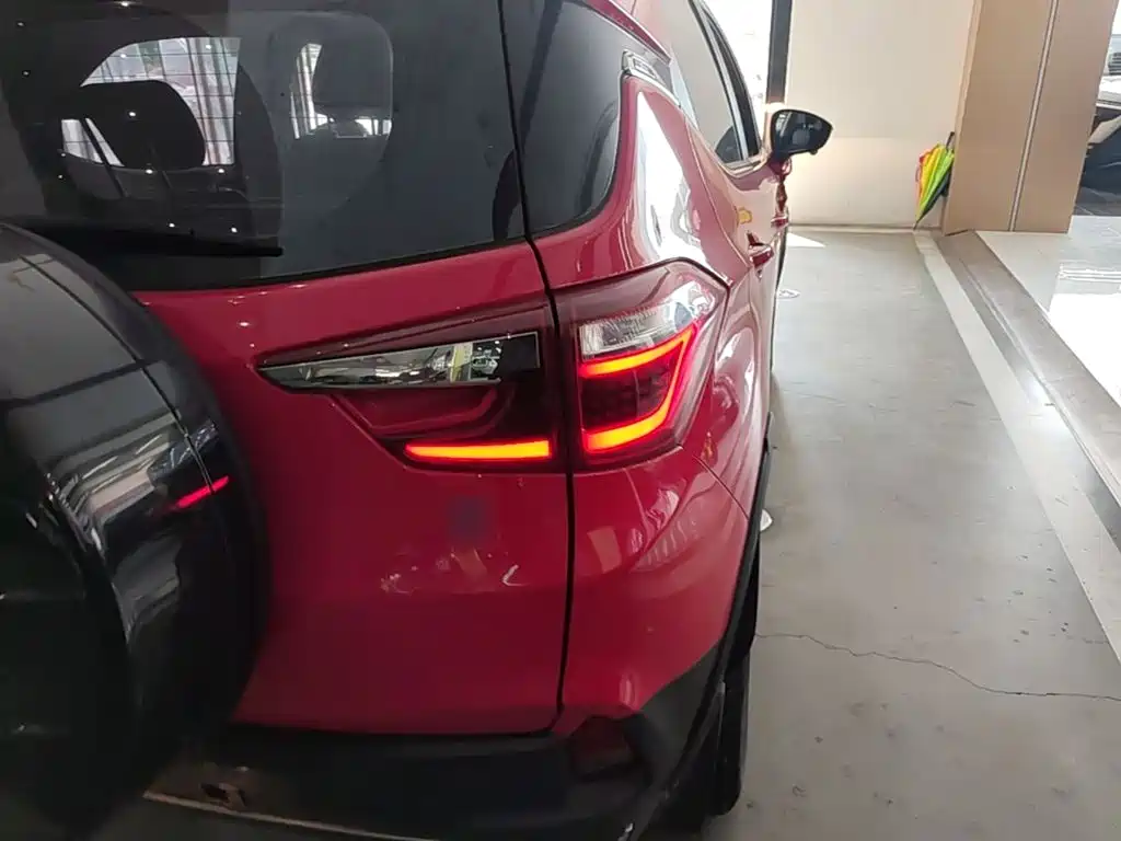 BYD Yuan EV — миниатюра 8