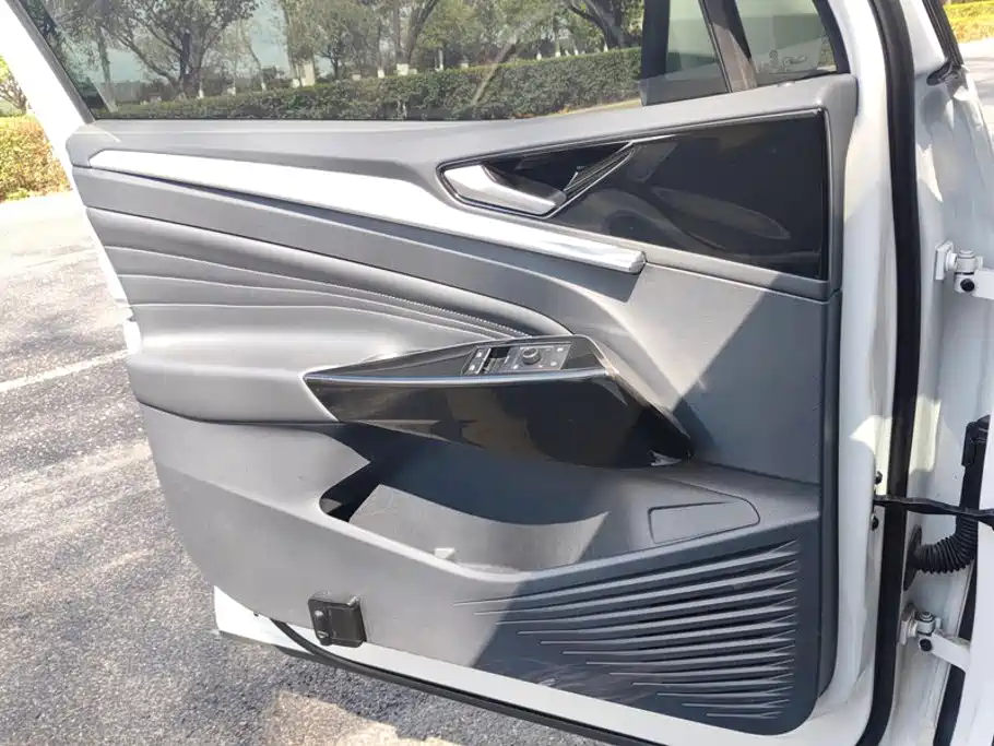 Volkswagen ID.4 Crozz — миниатюра 7