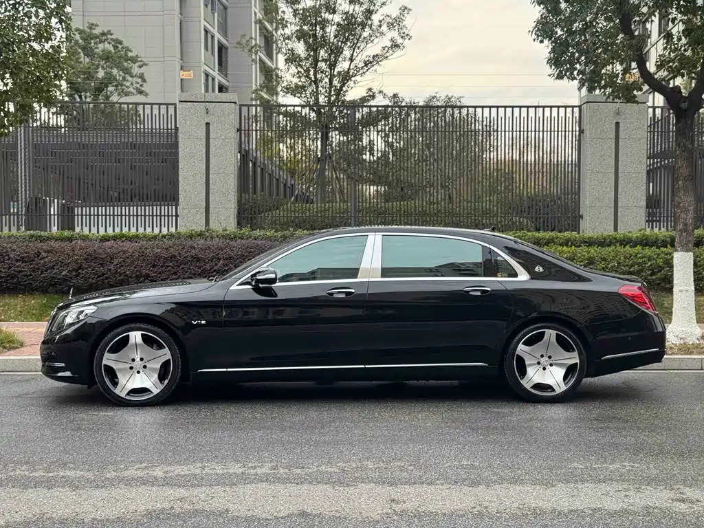 Mercedes-Benz Maybach S-Class S 400 4MATIC, фото 13