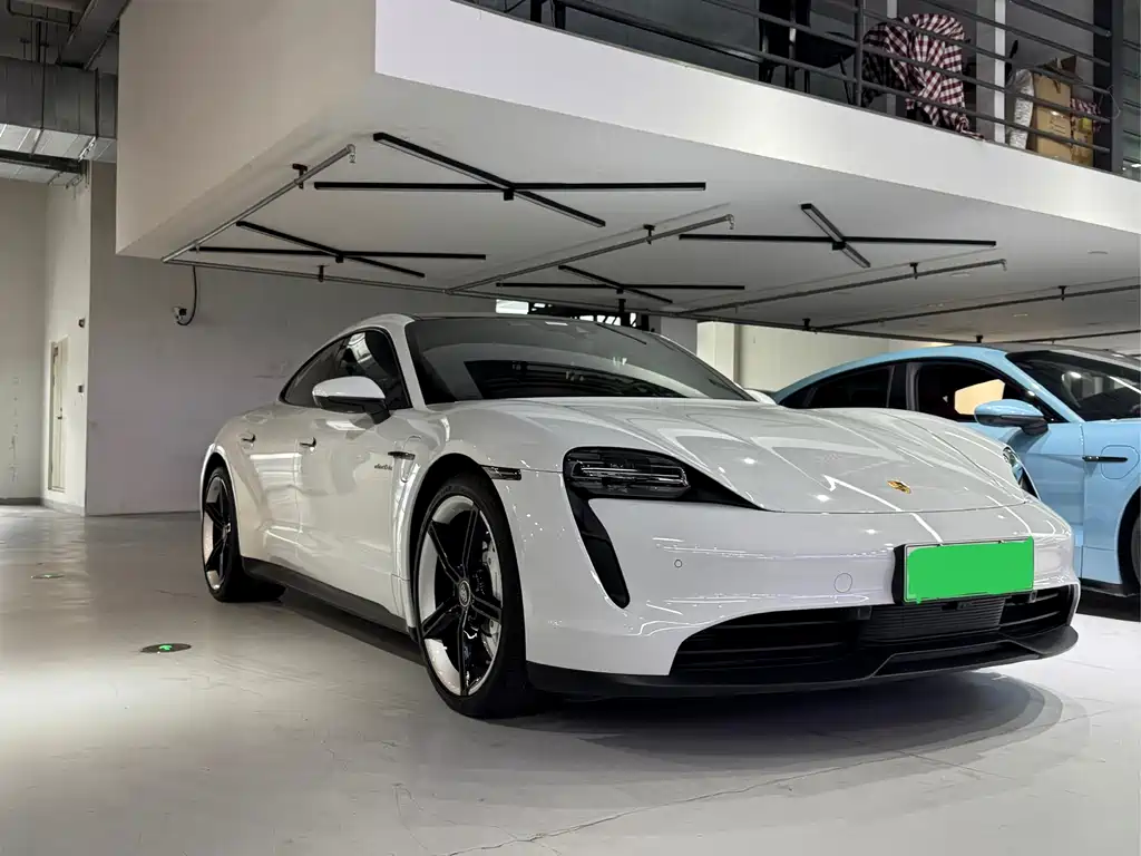Porsche Taycan — миниатюра 2