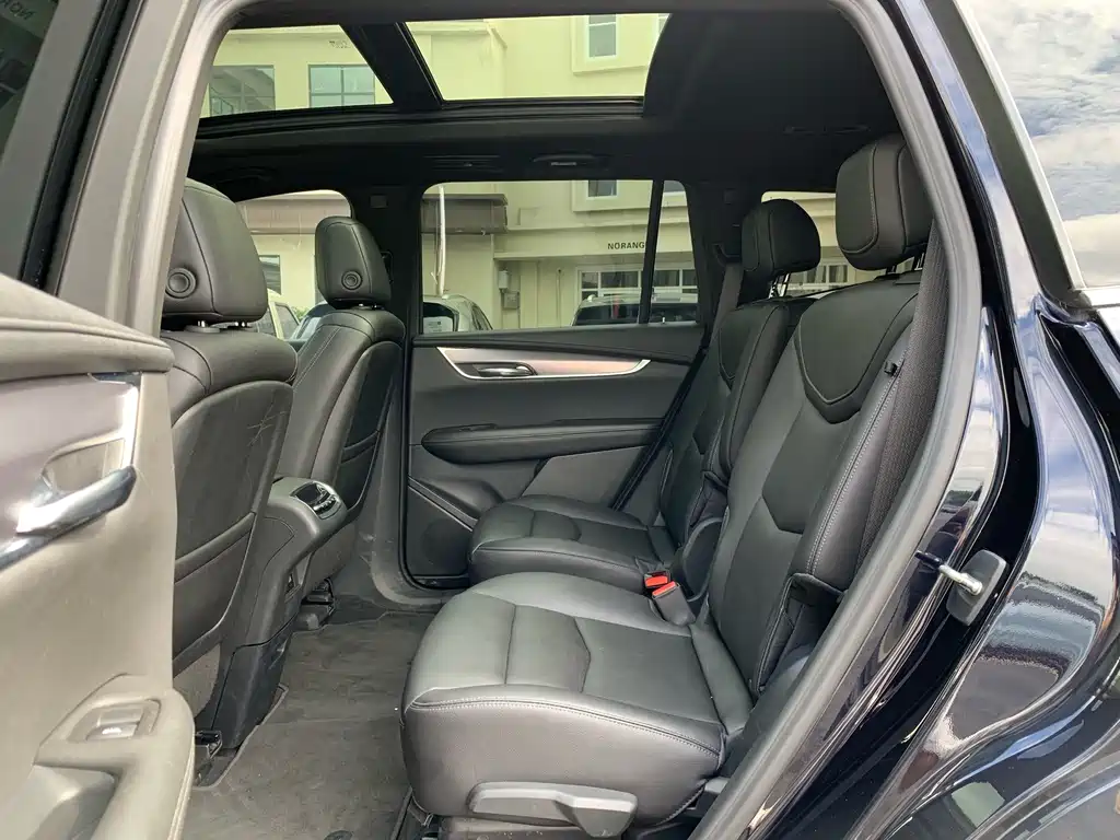 Cadillac XT6 — миниатюра 15