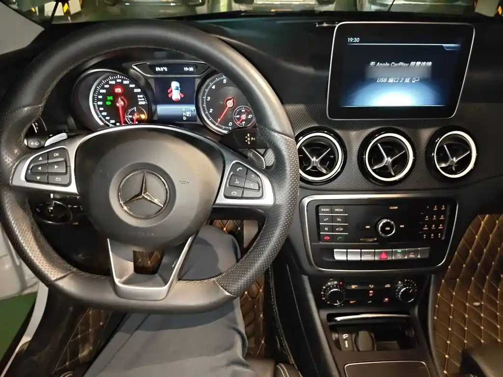 Mercedes-Benz GLA — миниатюра 5