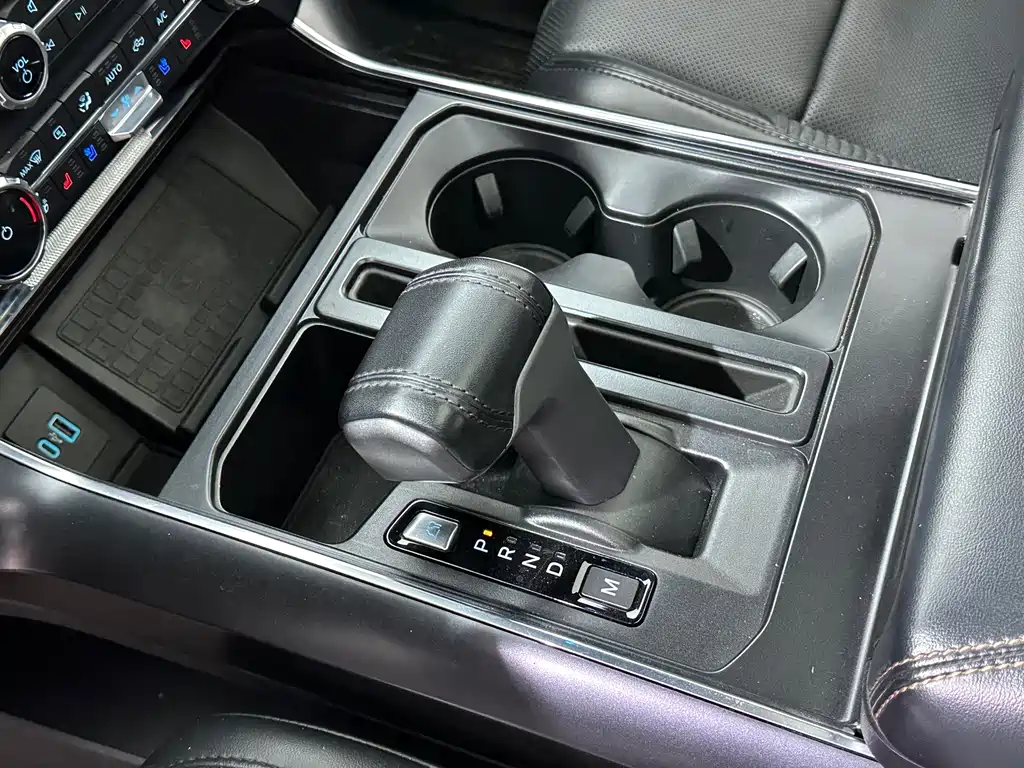 Ford F-150 Raptor — миниатюра 13