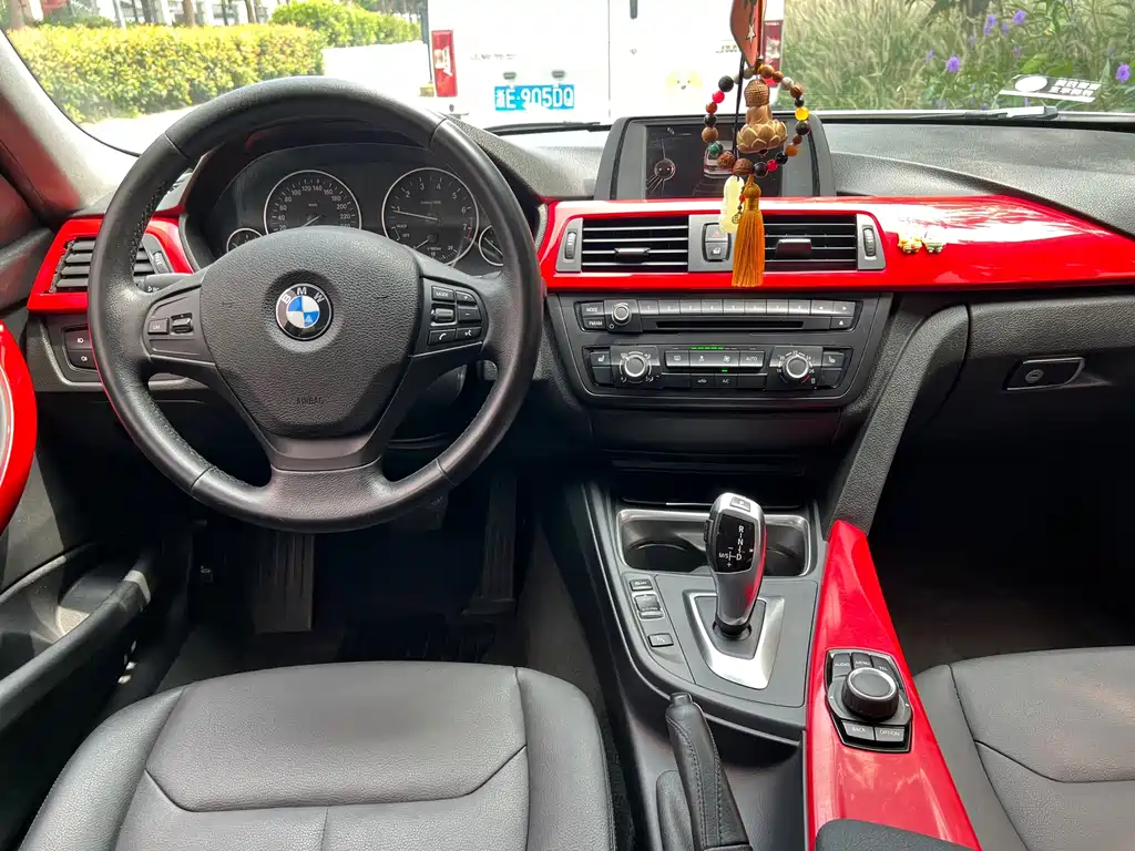 BMW 3 Series — миниатюра 11