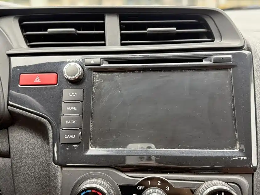 Honda Fit — миниатюра 14