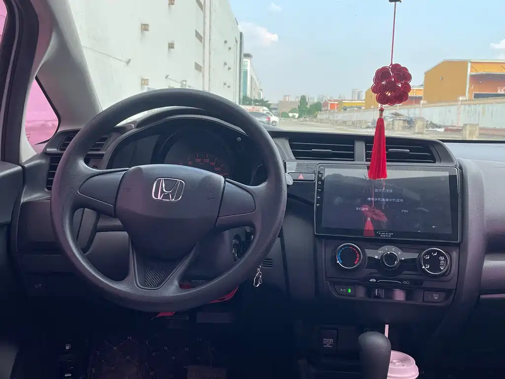 Honda Fit — миниатюра 17