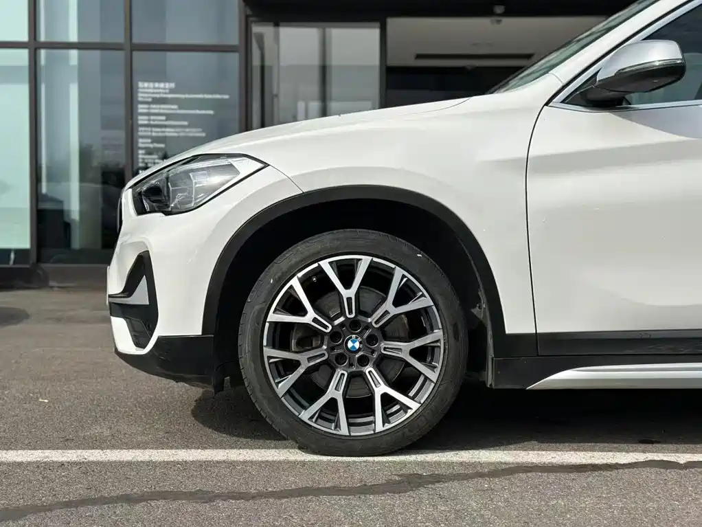 BMW X1 — миниатюра 5