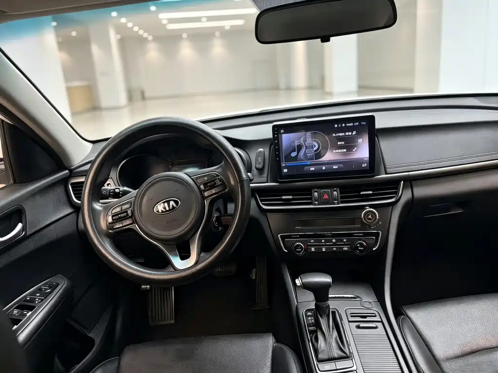 Kia K5 — миниатюра 7
