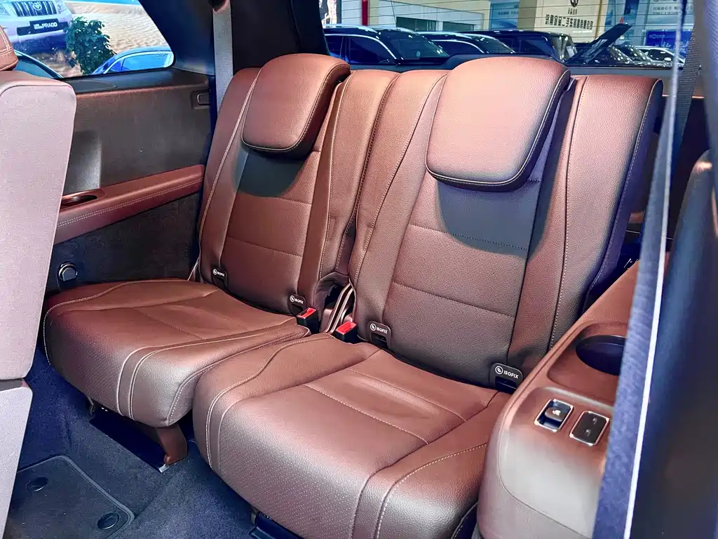Mercedes-Benz GLS — миниатюра 12