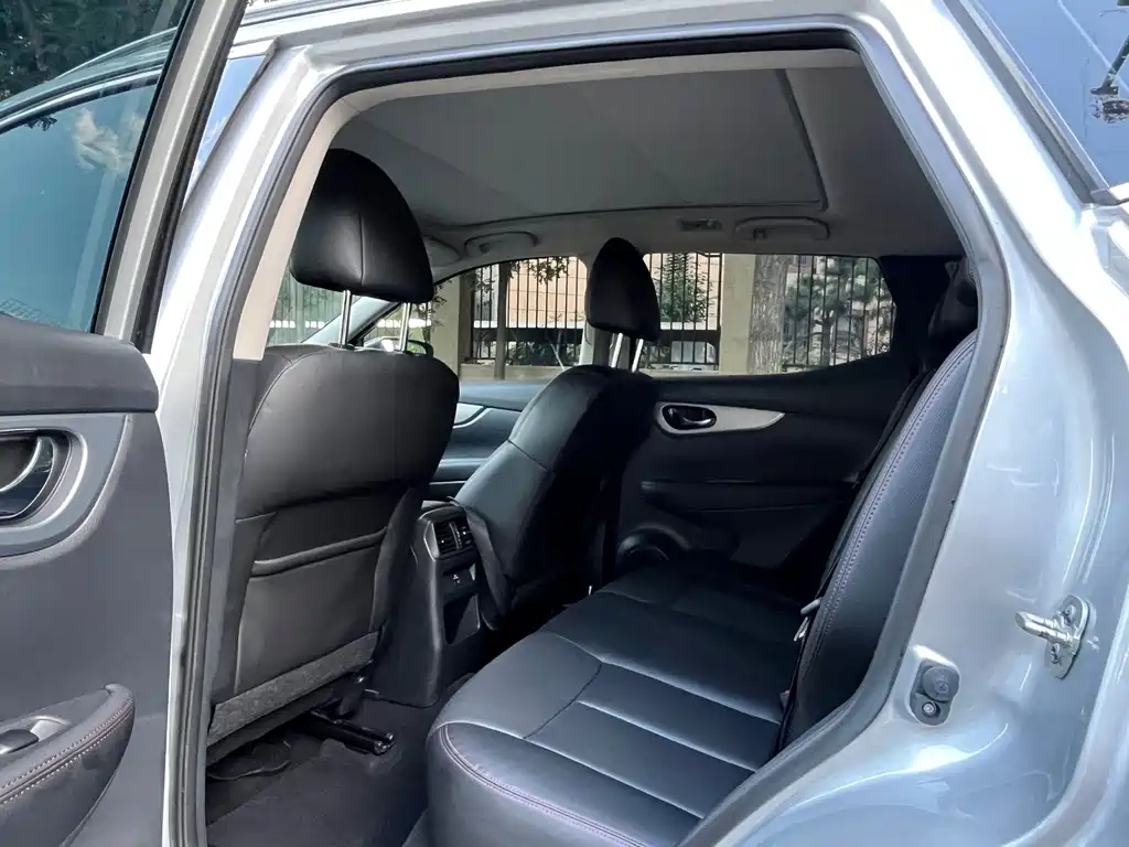 Nissan Qashqai — миниатюра 13
