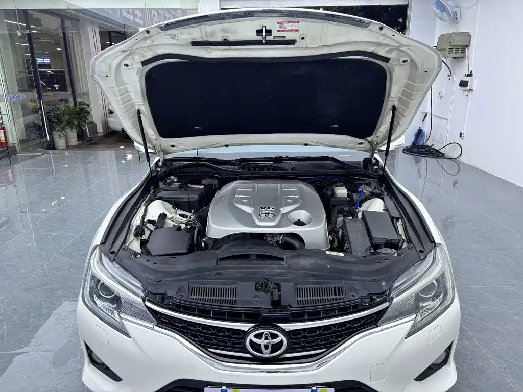 Toyota Reiz — миниатюра 16