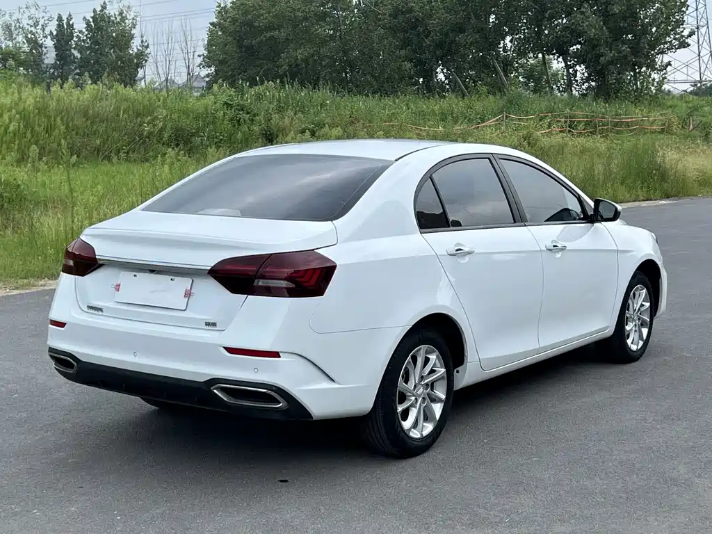 Geely Emgrand — миниатюра 4