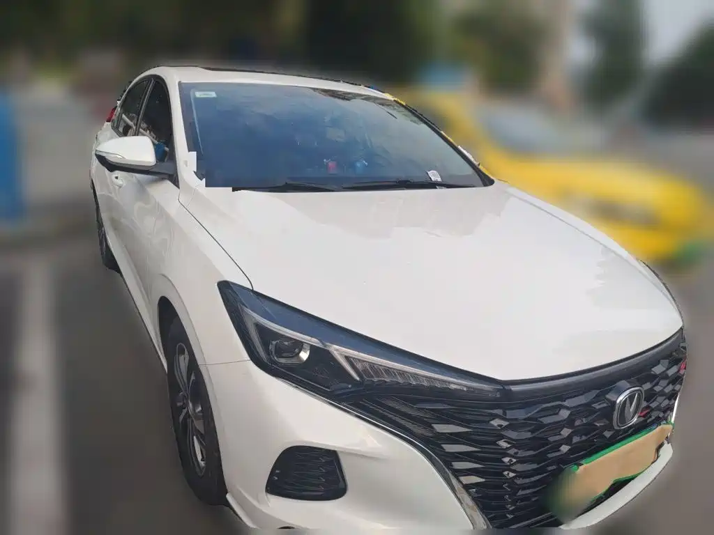 Changan Eado — миниатюра 3