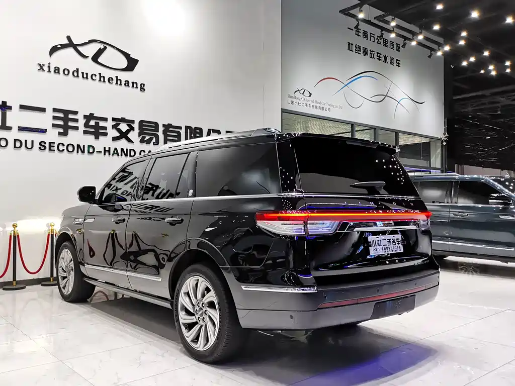 Lincoln Navigator — миниатюра 16