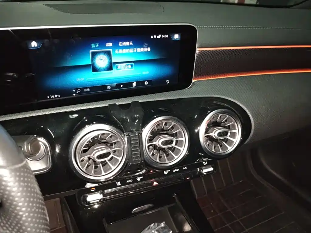 Mercedes-Benz A-Class — миниатюра 13