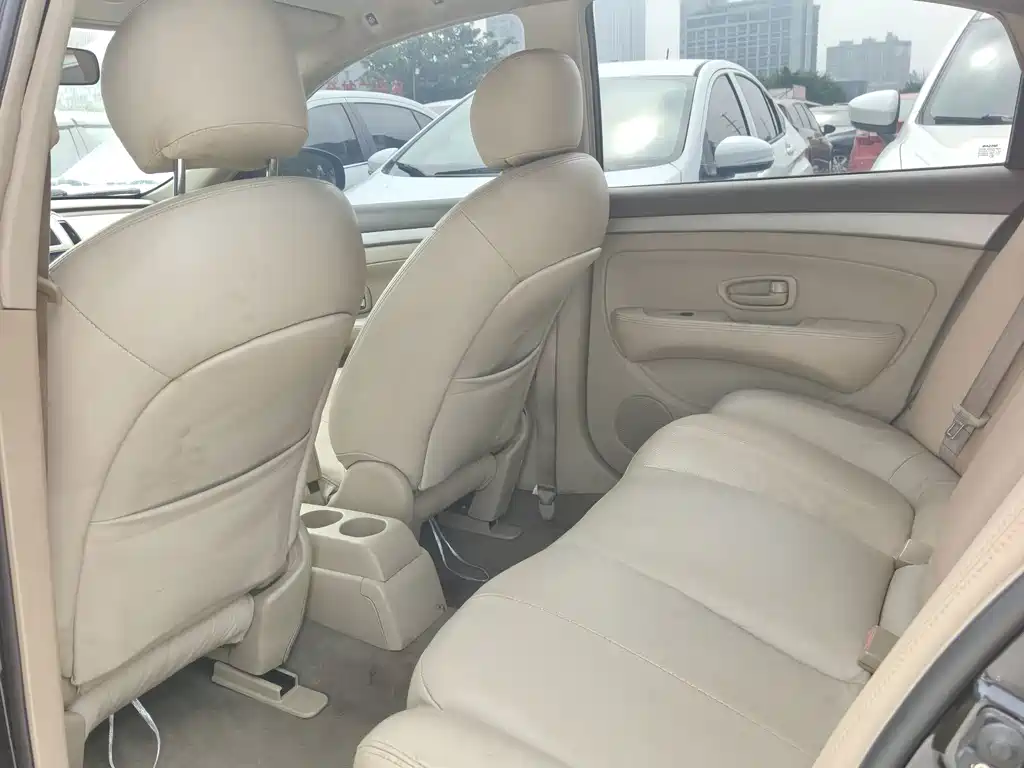 Nissan Sylphy — миниатюра 3