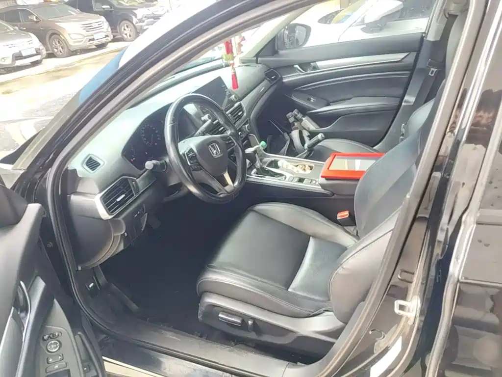 Honda Accord — миниатюра 15
