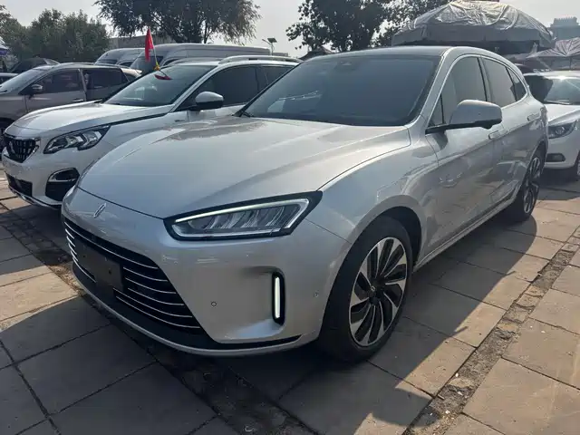 AITO M5